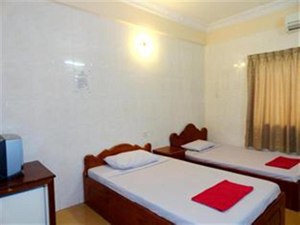 Lucky 2 Guesthouse Phnom Penh Exterior photo